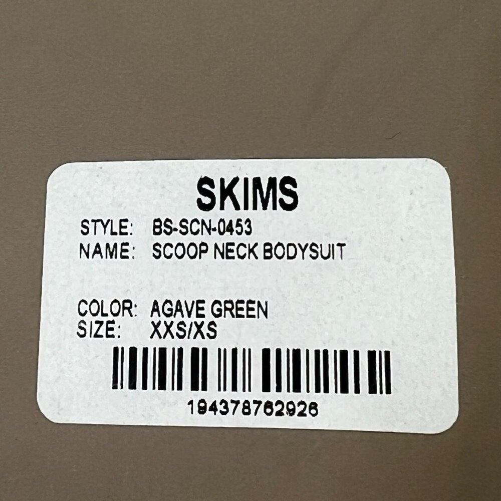 SKIMS Essential Scoop Neck Bodysuit Agave Womens XXS/XS - Picture 8 of 8